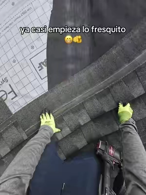 Guardan para la renta, Rooferos 🫵🤔 #roofing #memes #humor #fyp #gracioso @MORALES’S ROOFING LLC @JS Mendoza502 