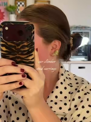 love these from @PAVOI they even can be clip on earrings if you don’t have your ears pierced! #pavoijewelry #14kgold #studearrings #earstack #goldjewelryaesthetic 
