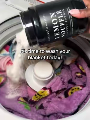 The duo is such a good deal. It makes your clothes and bedding smell so delicious! #mavwickslaundry #powderdetergent #smellsgood #laundrydetergent #laundrytok