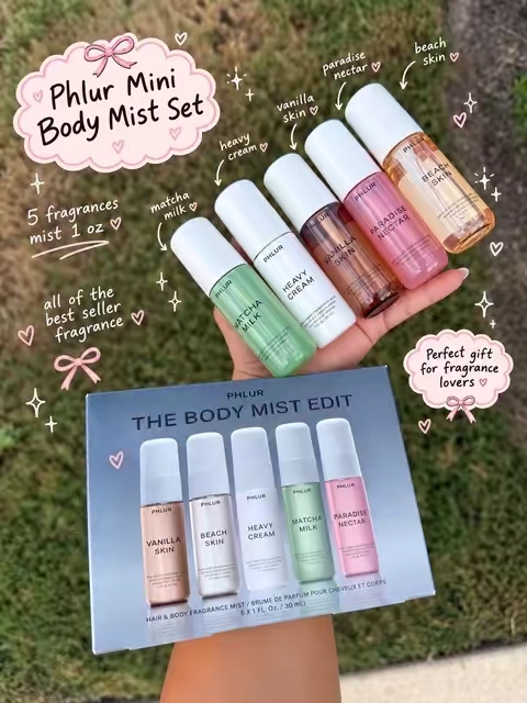 The perfect way to try out @Phlur Fragrances  Also great way as a gift, or take them out as stocking stuffer  #phlurfragrance  #phlurbodymist #giftset #holidaygiftguide #fragrances 