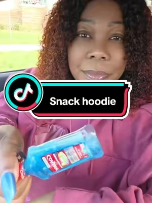 They stay asking me because they KNOW I got it 😂 Now I got 6 pockets to keep everything in. #Comfrt #SnakHoodie #MomLife #tiktokshopfalldealsforyou #tiktokshopcreatorpicks 