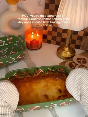 I may have gotten distracted and left my buffalo chicken dip in too long but just know it was still yummy 🤭 football Sunday hosting is back! #footballsunday #nfl #SuperBowl #hosting #gamedayfood 