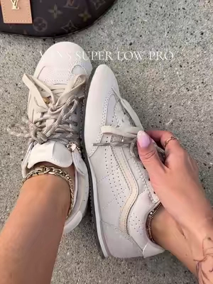 true to size or go up 1/2 for extra toe room 🤎 @vans #vans #vanssuperlowpro #superlowpro #trendysneakers #fallsneakers 