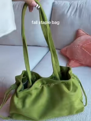so cute omg #bag #purse #fall #shoulderbag #fallpurse 