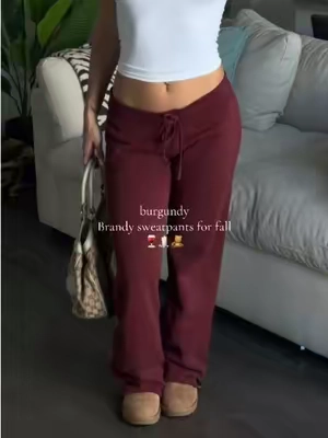 these burgundy Brandy Hilary sweatpants are perfect for fall🍷🕯️🧸  #burgundy #brandy #brandymelville #sweatpants 