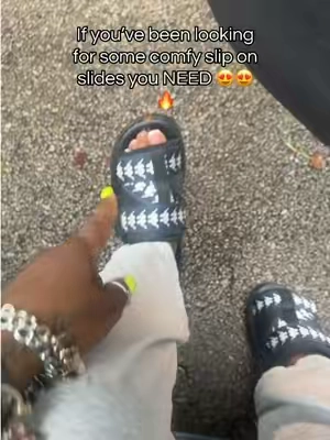 I did not expect them to be this comfortable though 🔥😍#slides #sneakerhead #sneakertok #sneakercollection #sneakershopping 