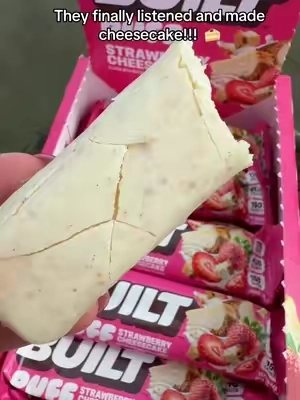 I can’t believe Built finally made a cheesecake flavor and it is strawberry cheesecake at that!!! I have been so excited for this one! #Cheesecake   #StrawberryCheesecake   #CheesecakeDessert  ##StrawberryCheesecakeBuiltPuff##StrawberryCheesecakeBar