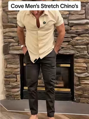 Cove crushed it with their everyday stretch chino pants this year!! #chinopants #chinos #menspants #mensstyle #mensfallfashion 