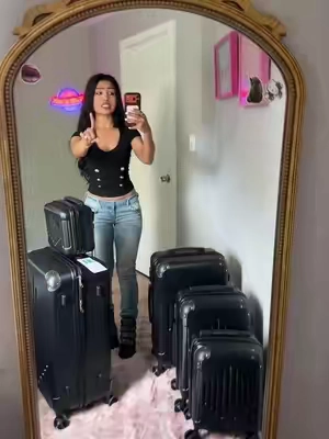 5 luggage set?!!!! #luggage #luggageset #luggageset #tiktokshop #dealsforyoudays 
