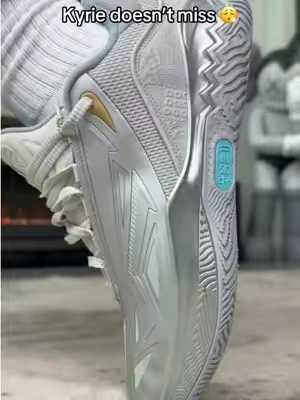 Need these in every color ASAP😭🔥 #kyrieirving #basketballshoes #kyrieirvingshoes #antakai2 #antashoes 