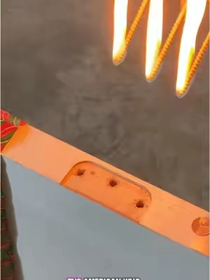 If the hinge screw holes are stripped, there is no need to drill new ones.#tiktokshop #homerepair#diytools##tooltok#woodworking