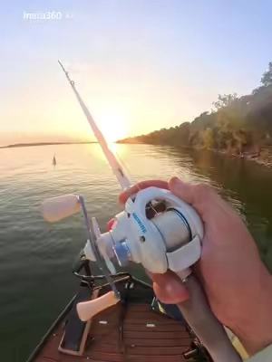 Always loving the centron lite 🔥 @KastKingUSA  #tiktokshopcreatorpicks #tiktokshopstockup #fishing #kastkingusa #baitcaster 