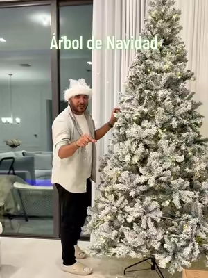 Árbol de Navidad artificial nevado (con efecto de nieve), Sweetcrispy Pre-Lit Snow-Flocked Artificial Christmas Tree - 250 Warm-Toned LED Christmas Lights, Foldable Base, Led Lighted Mood Lighting, Bedroom Use, Home #christmas #tree #Home #TikTokShopFallDealsForYou #TikTokShopStockUp 