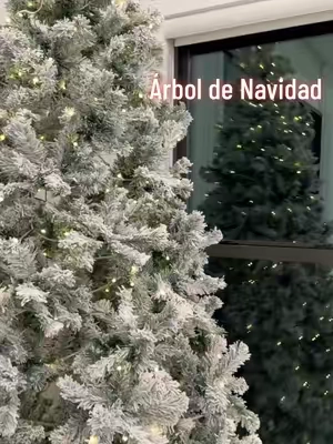 Árbol de Navidad artificial nevado (con efecto de nieve), Sweetcrispy Pre-Lit Snow-Flocked Artificial Christmas Tree - 250 Warm-Toned LED Christmas Lights, Foldable Base, Led Lighted Mood Lighting, Bedroom Use, Home #christmas #tree #Home #TikTokShopFallDealsForYou #TikTokShopStockUp 