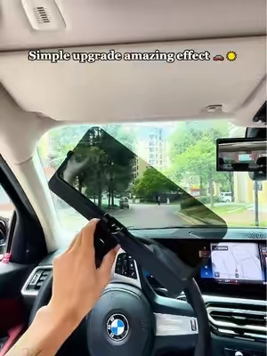 For shorter drivers, the stock sun visor is practically useless. This is the JOYTUTUS sun visor extender, developed over 5 years. It effectively cuts down blinding glare, improves visibility in snowy, foggy and rainy winter conditions, and makes driving much more comfortable. Such a simple upgrade, yet the effect is remarkable.#drivingtips #polarized #cars #cartips #ttshop