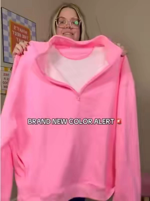 This cotton candy neon pink is the latest drop from comfort! This quarter zip sweatshirt comes in plus size up to size 3X and is true to size! @Comfrt #tiktokshopstockup #plussize #plussizeclothing  