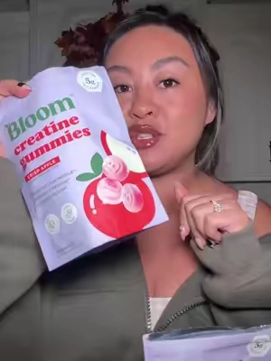 Okay booom just dropped a new crisp apple flavor of their creatine gummies and they are soooo yummy!!! Zero sugar too! Grab them before they are gone!!!! #bloomnutrition #creatinegummies #tiktokshopnewarrivals 