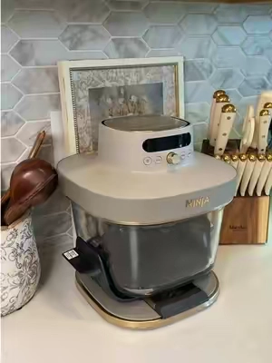 they have SO many good colors in this Ninja Crispi glass air fryer and have you seen the price rn 👀 take this as your sign to switch to a non-toxic glass one ☝️ #ninjacrispi #ninjaairfryer #glassairfryer #ninjacrispi 