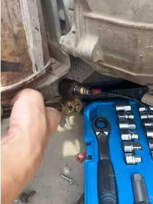 Stop overpaying for stuck oxygen sensors. This O2 sensor socket set helps remove stubborn sensors, protect threads, and make installation smoother without cutting wires or fighting with rusted parts. 02 sensor socket / oxygen sensor removal tool / automotive repair tools / mechanic tools / car maintenance#DealsForYouDays #SummerVibes #tools #automotive #DIY