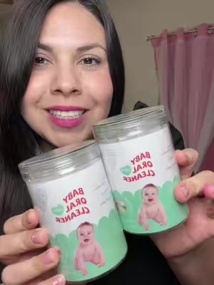 Respuesta a @Fernando Santillanes El cuidado oral puede comenzar incluso antes de que aparezca el primer diente. Este paquete contiene 48 limpiadores desechables con gasa suave para humedecer con agua y limpiar delicadamente las encías del bebé, siempre bajo el control de un adulto. #BabyOralCare #NewbornEssentials #BabyCareTips #tiktokshopstockup #tiktokshopcreatorpiks