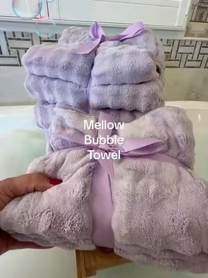 Selling out🫧 mellows new bubble towels has a brain? #mellow #towels #towels #bubbletowel #bath @Mellow Sleep 