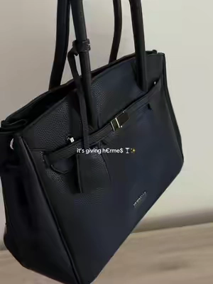 Way more affordable and it comes with a organizer insert 🤌🏼