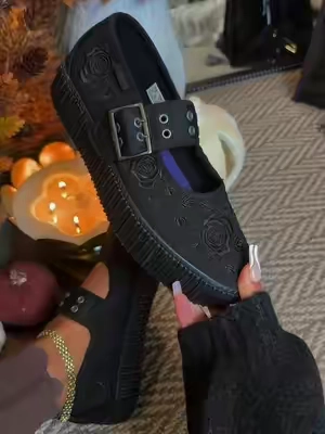 Vans Mary Jane creepers give fall outfits a little edge 🍂🖤 #Vans #VansMaryJanes #MaryJaneCreepers #MaryJaneShoes #FallFootwear 
