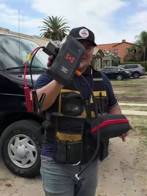 Cargador de batería y compresor a la misma vez, #jumpstarter #compressor #aire #Cars 