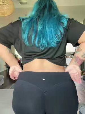 . . . @Halara @Halara_official  #halara #halaraleggings #flareleggings #tummycontrolleggings #plussizeleggings 