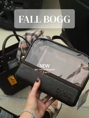Obsessed with chocolate brown rn @BoggBags #bogg #boggbag #makeupbag #girlythings #giftguide 