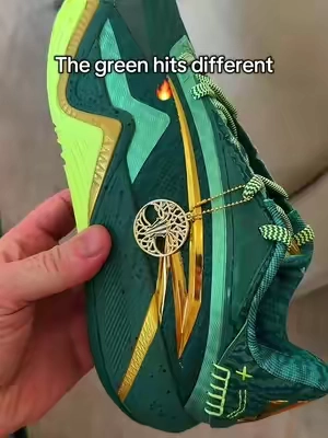 #tiktokshopcreatorpicks #TikTokCreatorSearchInsightsIncentive #kyrieirving #anta #sneakers 