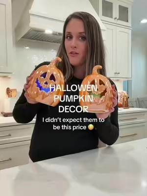 The cutest Halloween jack-o-lanterns for such a good price right now!! So fun for Halloween decor! 🎃🎃 #halloween #halloweendecor #pumpkins #spookyseason #halloweenhomedecor  @QVC, Inc  