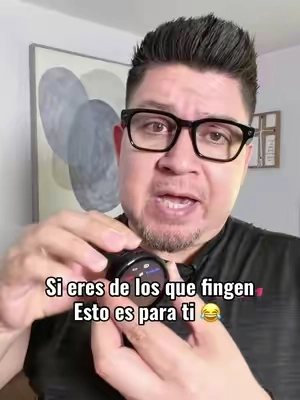 El AI Translator Badge es un traductor inteligente con IA que te ayuda a entender inglés y comunicarte en otros idiomas. Traducción de voz, pantalla táctil y diseño magnético para llevarlo contigo al trabajo o a cualquier lugar. #traductorinteligente #traductorportatil #aitranslator #traductordeidiomas #tiktokshoprestock 
