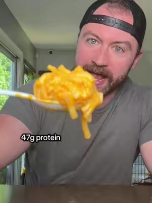 This high protein mac and cheese is absolute god tier  #highprotein #macandcheese #pasta #noodles #CapCut 