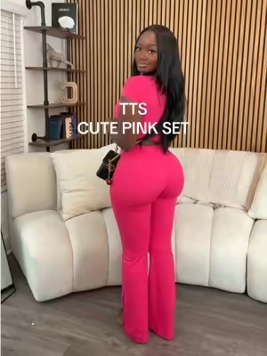 Replying to @Amara Elise | Fashion Finds 🥰🥰🥰 5’7 | 175lbs | Size M cutest lil 2piece set 💋 #2pieceset #cuteoutfit #pinkset #2piecesetoutfit 
