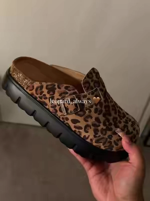 My favorite print, now in a clog 🤎 #leopardprint #clogs 