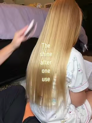 No straightener was used.  #smoothingserum #bareanatomy #haircare #deephydration #silkyhair 