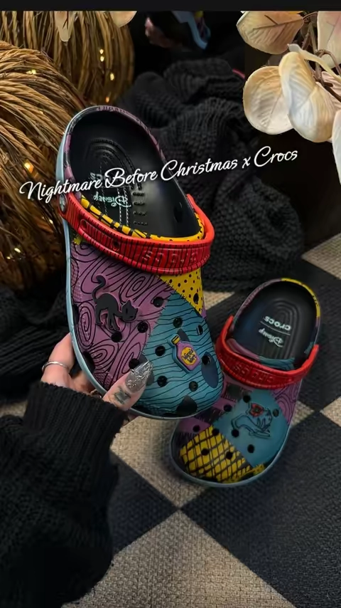 @Crocs #crocs #crocsclogs #altoutfits #nightmarebeforechristmas #halloween 