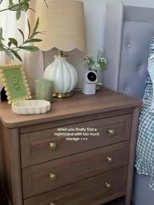 Now this is a nightstand that’s functional 👏🏼  #bedroom #Home 