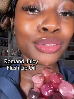 For the girls searching for glossy, hydrated lips without that sticky feeling romand Juicy Flash Lip Oil gives that glassy K-beauty lip look🩷 #TikTokShopStockUp  #Romand #KoreanMakeup #LipOil #lipcombo @Rom&nd US 