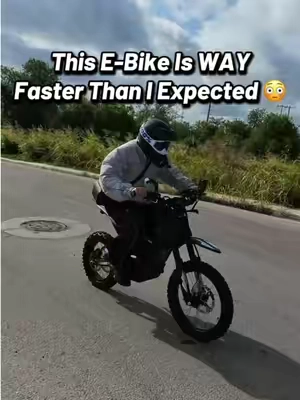 Taking the Yozma IN 10 Pro out for a ride 🚲💨 This thing is seriously fun to ride! 🔥 Would you ride one? @Yozmasport  #yozma #yozmasport #dirtbike #ebike #yozmain10pro
