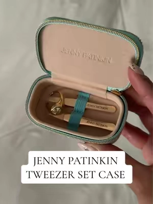 Travel tweezer to take on the go and the case can be used to carry small misc as well! #jennypatinkin #tweezers #traveltweezer #tweezer #SelfCare 