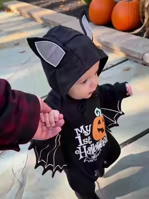 You’ll never get this October with your baby back 🎃🥺 #halloween #babygift #halloweenbaby #momtok #babybat 