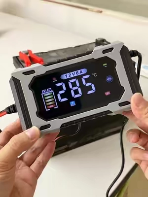 Cargador inteligente de batería de 12V 6A #jumpstarter #carstarter #car #driver #carpreparedness