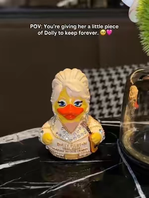 Dolly Parton isn’t just a name to so many people. She’s part of childhood memories,  favorite songs, and years we’ll always remember. #DollyParton #DollyPartonFans #DollyGift #DollyDuck #DuckFigurine