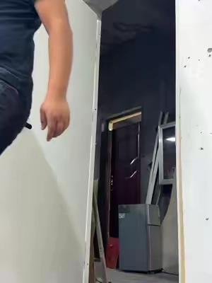 Bisagras con resorte de cierre automático para puertas#DIY #homediy #DIY #diyhome #Home 
