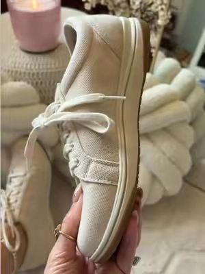 Clarks Cloudsteppers Breeze Rose #clarks #sneakers #casualshoes #shoesforwomen #walkingshoes 