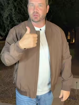 Light weight jacket #tiktokshopcreatorpicks #FallFashion #lightweightjacket #jacket #mensstyle 