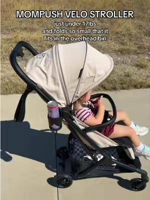 If you need a stroller that can do it all, from tiny baby to toddler and travels this @Mompush US Velo is it!!! #mompush #stroller #travelstroller #compactstroller #lightweightstroller 