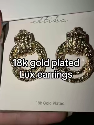 These @Ettika earrings are giving luxury and pure elegance #ettikaearrings #earrings #18kgoldplated #18kgoldplatedearrings #statementjewelry 